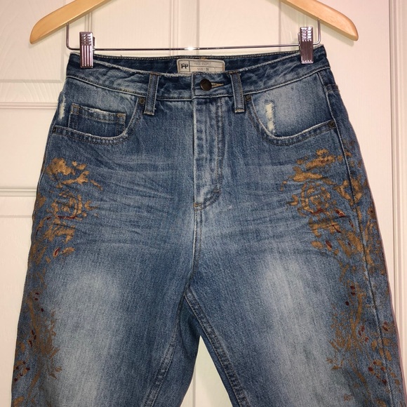 Free People Distressed Blue Jeans - Picture 5 of 11